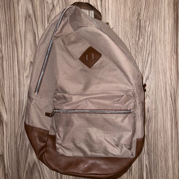 Lightweight backpack - Picture 6 of 9